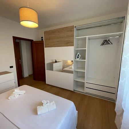 Appartamento Miramonti House Roe